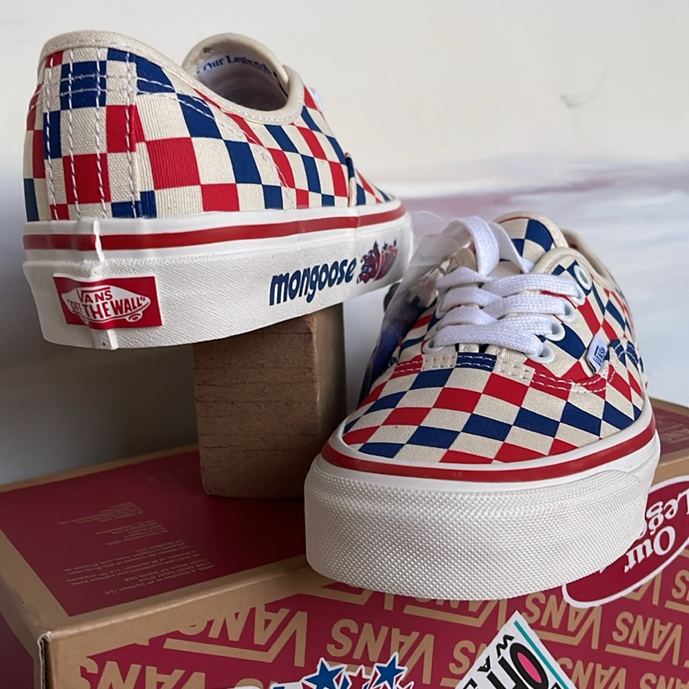 Vans WMNS Authentic 44 D
Our Legends Mongoose Red/ VN0A4BVYRDB
Sneakers - Picture 9 of 16